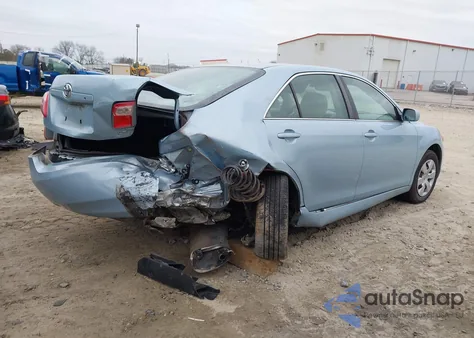 2008 Toyota Camry Le z USA, uszkodzony, nr VIN 4T1BE46KX8U790157